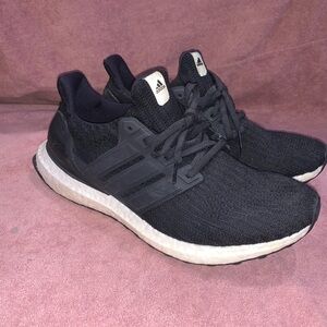 Women’s Adidas Ultraboost 3.0 shoes size 9